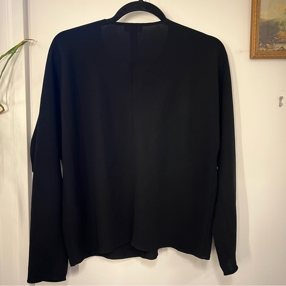 Wilfred fabric made in Japan black long sleeve top size large Aritzia - Picture 4 of 4